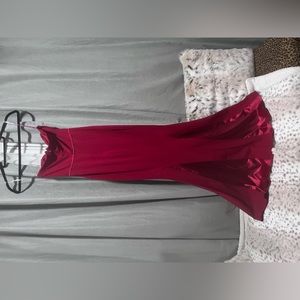 Fashion nova red dress never worn small